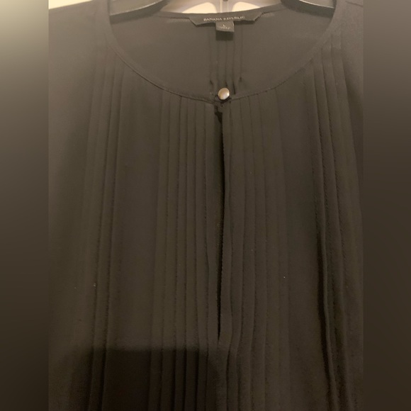 Banana Republic Black Ruffle Bottom Blouse Top - ¾ Length Sleeve Large LIKE NEW - Picture 5 of 6